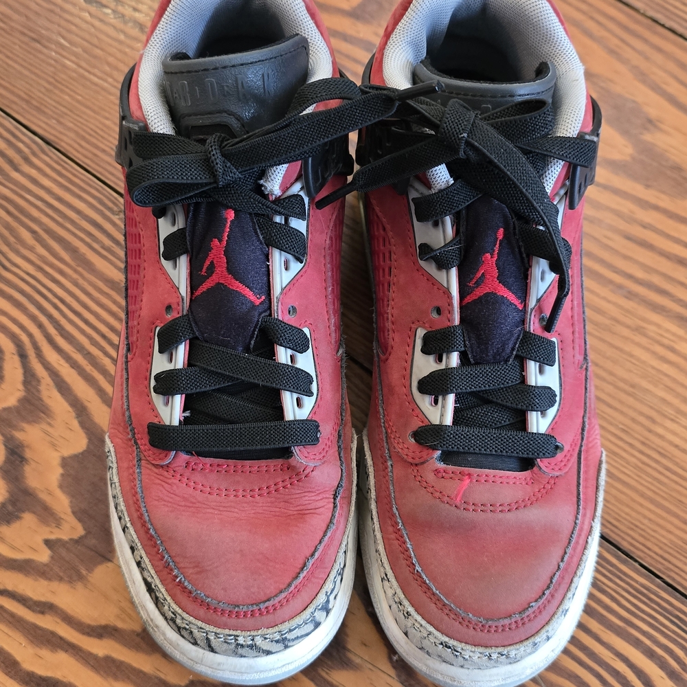 ✔️ Nike Kids Air Jordan Red Shoes